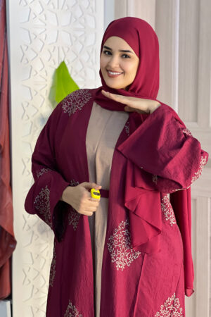 Abaya Scarlet Elegance – Bold Sophistication in a Three-Piece Set