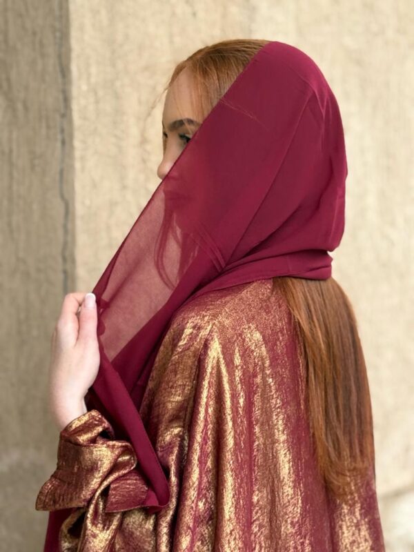 Abaya Velvet Glow – Radiate Elegance in Luxurious Velvet