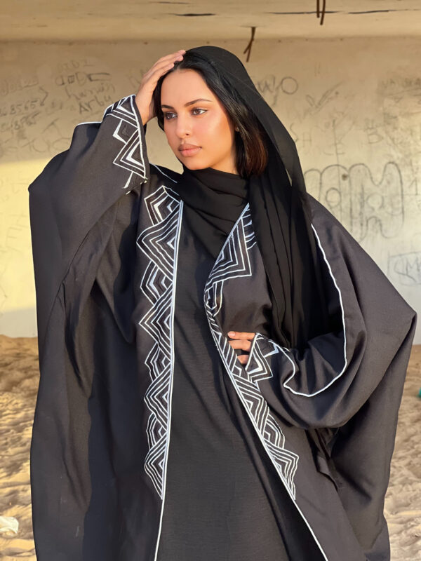 Abaya Zahra