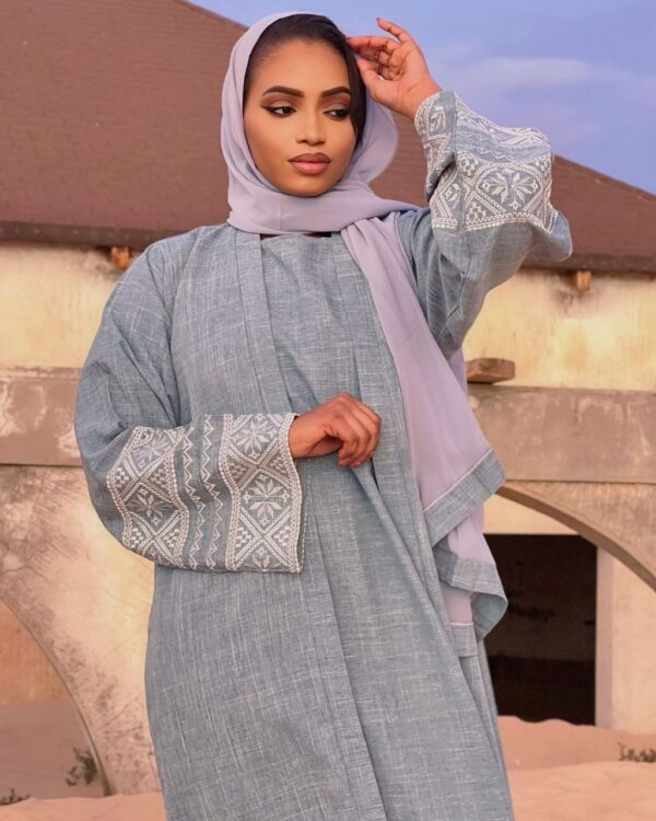 Abaya Amal – Elegant Bluish-Gray Three-Piece Linen Set with Geometric Embroidery | Modest & Sophisticated Women Fashion