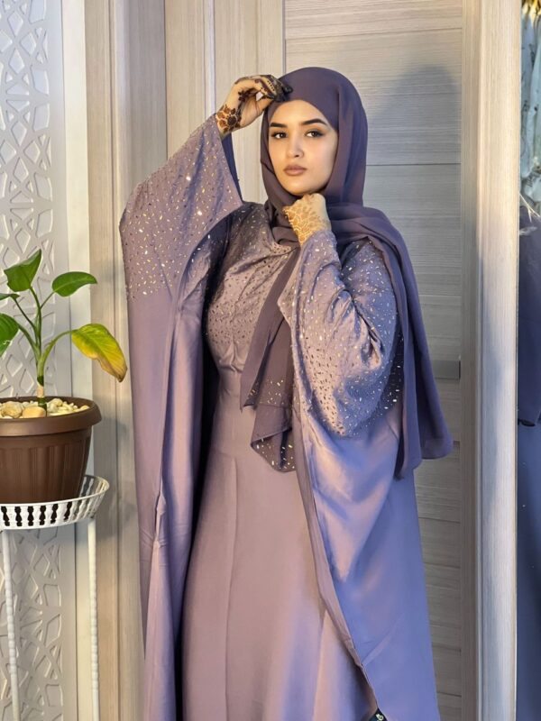 Abaya Nour – Violet & Gold Shimmer Two-Piece Set | Elegant Women Evening Abaya