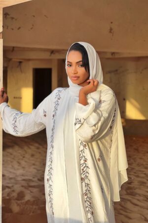 Abaya Sanaa – Elegant White Three-Piece Set with Floral Embroidery | Modest & Sophisticated Women Fashion