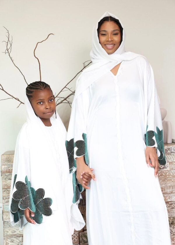 Abaya Aamira