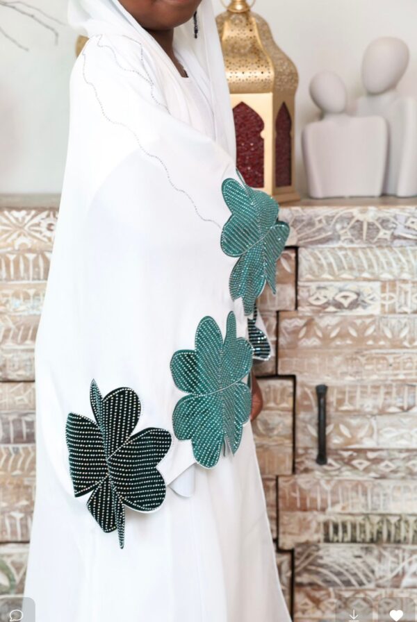 Abaya Aamira