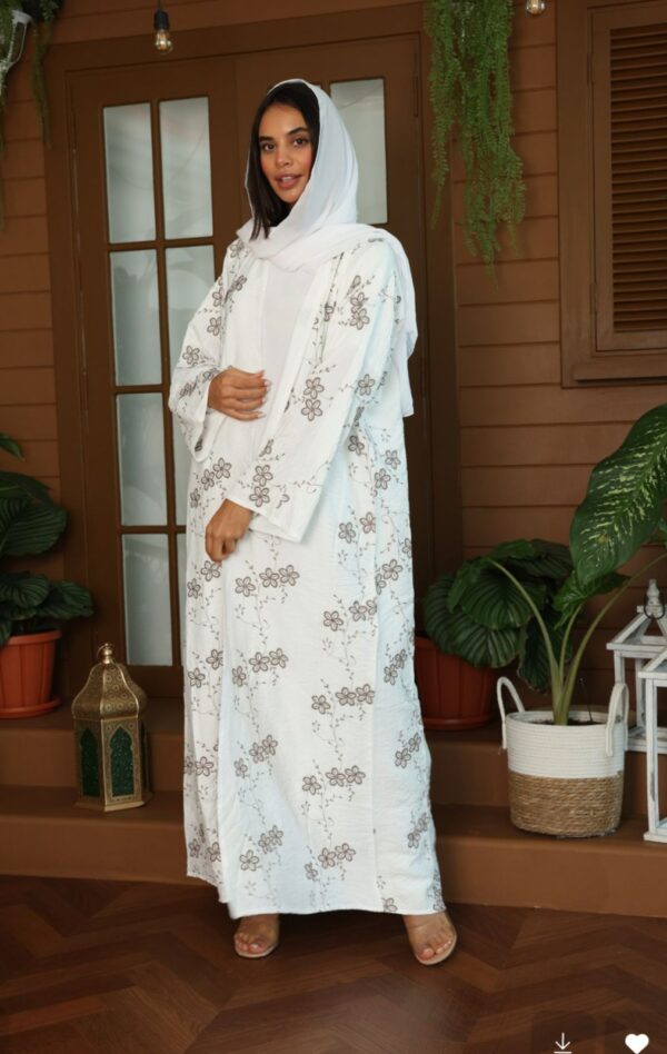 Abaya Yumna